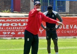Víctor Valdés, en un entrenamiento con el Real Ávila