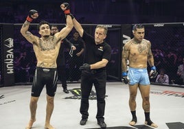 WOW 19: Isaí Villamur 'rompe' a Allan Ruiz en el estelar ante la mirada de Ilia Topuria