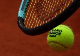 Roland Garros refuerza su confianza en las pelotas Wilson, marca oficial desde 2020