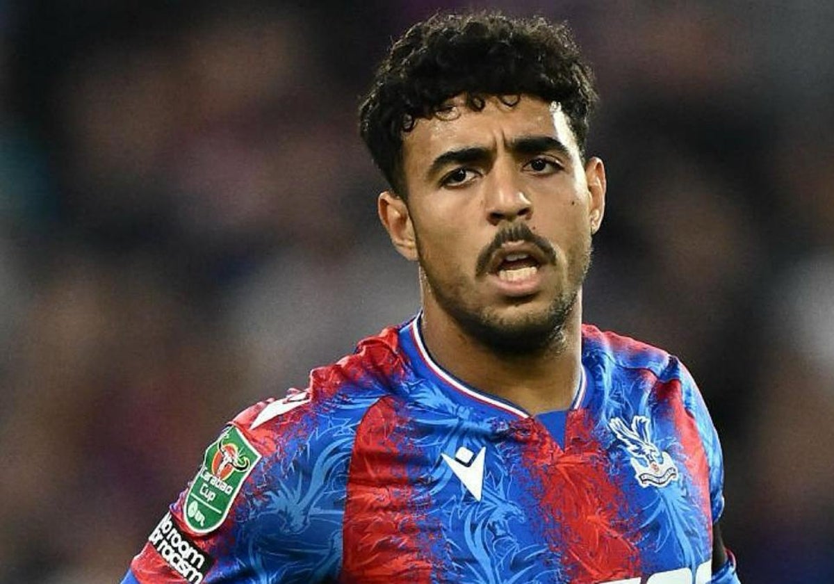Chadi Riad, en un partido con el Crystal Palace
