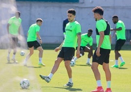 Bartra ya piensa en el Chelsea: «Nivel de engorilamiento por mil»