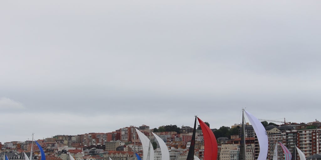 La regata S.A.R. Don Felipe de Borbón abre la Semana