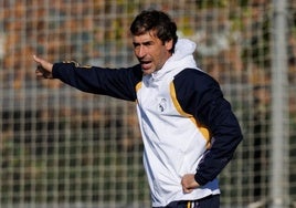 Adiós a Raúl González, otro mito blanco que cierra su etapa en el Madrid