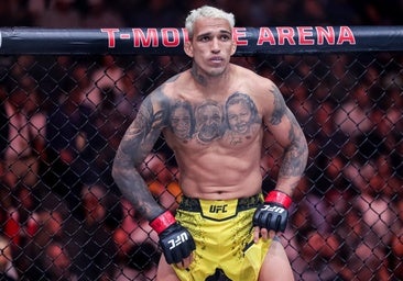 Charles Oliveira advierte a Ilia Topuria: «Voy a noquear a este tipo»