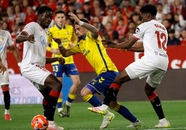 El futuro de Januzaj en el Sevilla FC, entre una última cesión y la rescisión de su contrato
