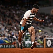 Alcaraz sujeta a un rebelde Marozsan para pasar a tercera ronda