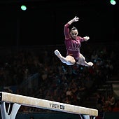 Alba Petisco rompe un techo histórico en la gimnasia femenina española