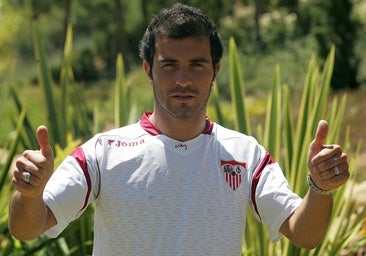 La estrecha vinculación de Maresca con el Sevilla FC: cinco títulos, tatuaje a Puerta y familia sevillana
