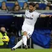 Xabi Alonso busca un clon suyo