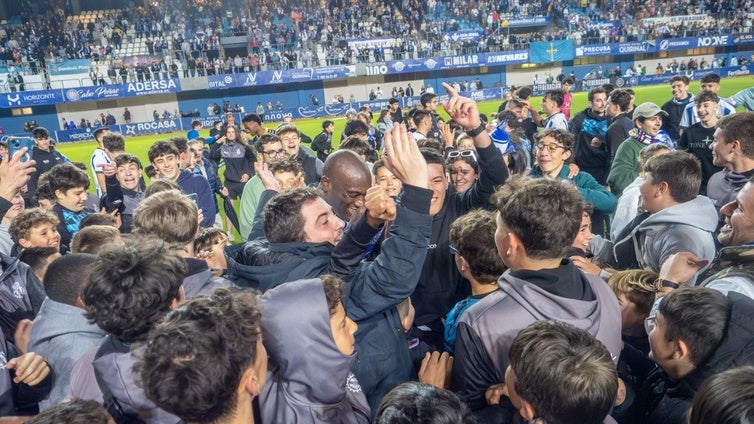 El ascenso a Primera RFEF del Real Avilés, el equipo de los mil nombres al que se ha enganchado  Bizarrap