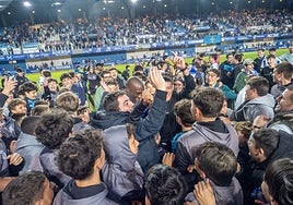 El ascenso a Primera RFEF del Real Avilés, el equipo de los mil nombres al que se ha enganchado  Bizarrap