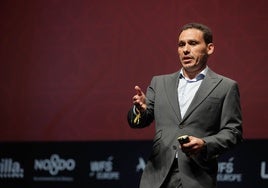 Un proyecto largo para Cordón, a la espera de Imanol, última bala de Del Nido Carrasco