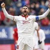 Vicente Iborra celebra un gol con el Sevilla FC