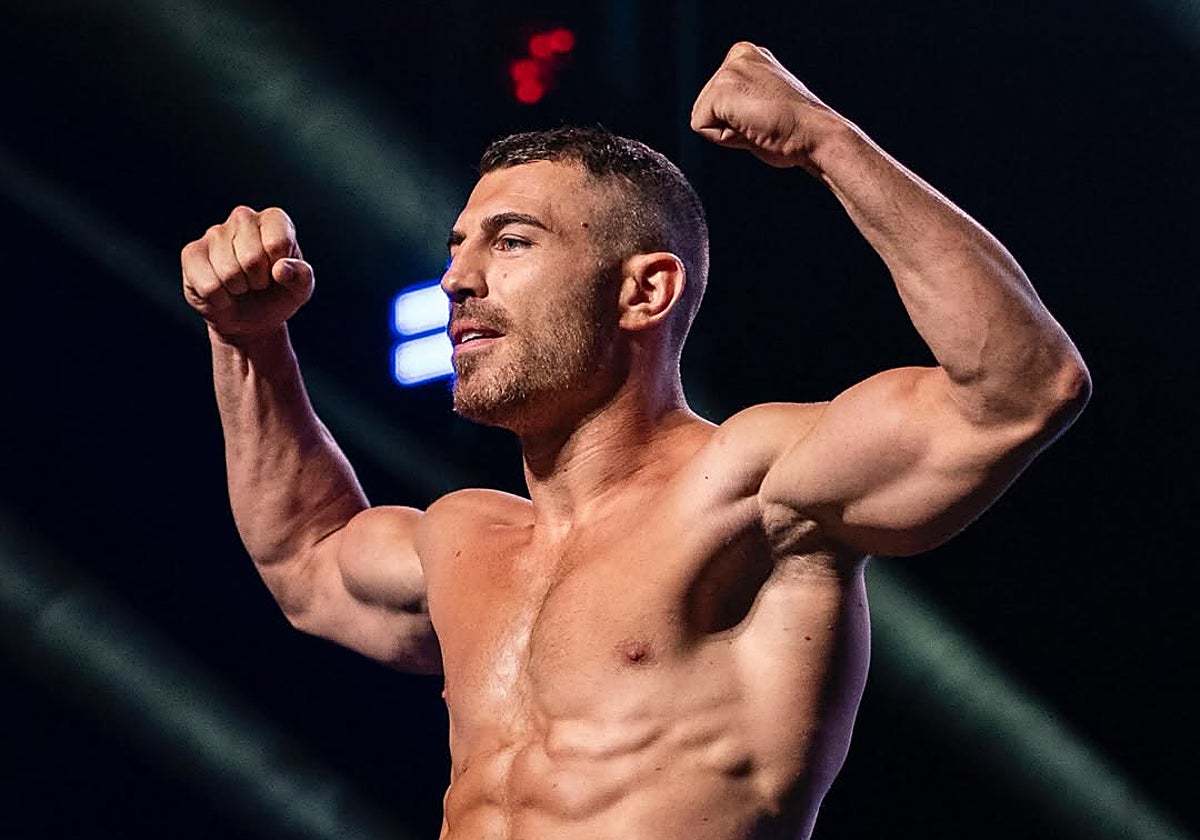 Ignacio Capella en uno de sus pesajes en PFL