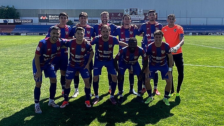 «Meses sin cobrar, viajes de 12 horas en autobús y cosas que no queremos sacar»: la dura respuesta de sus jugadores al Alzira