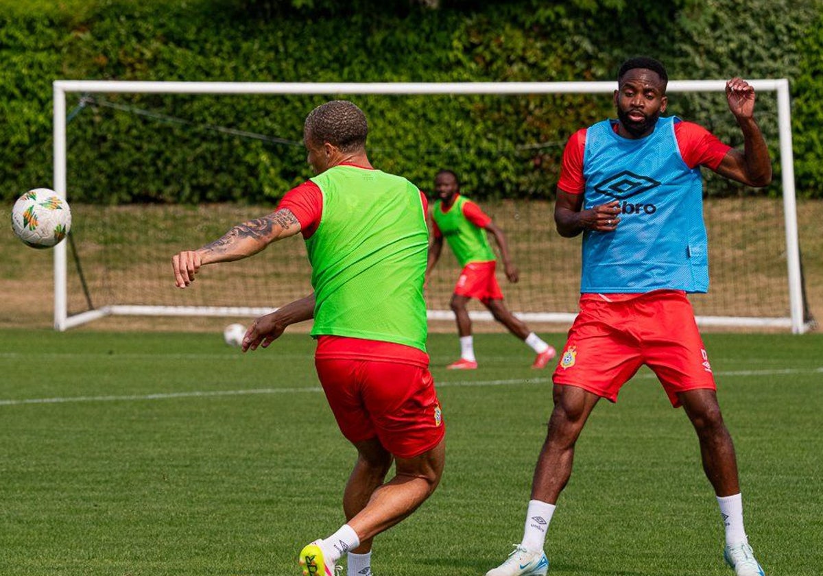 Cedric Bakambu, en uno de los últimos entrenamientos con la selección de la RD Congo
