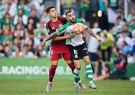 El Racing empata con un gol en propia puerta en el último suspiro y la eliminatoria se decidirá en Anduva