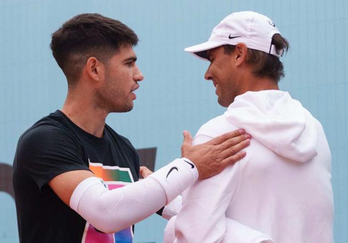 Carlos Alcaraz y Rafa Nadal en el Mutua Open Madrid