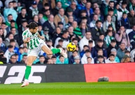 El Betis aguarda la decisión de Ricardo Rodríguez para abrir hueco en el lateral