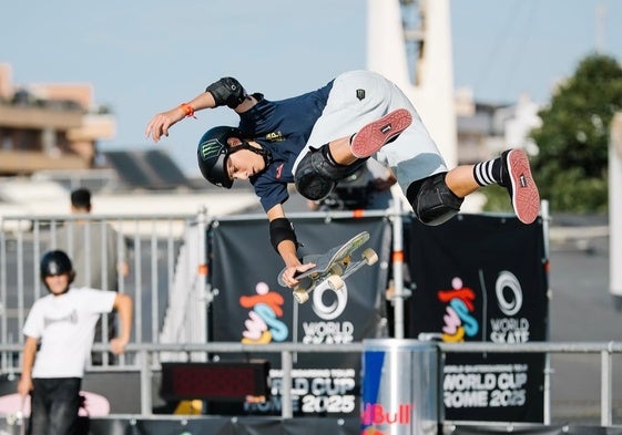 Egoitz Bijueska: el oro más precoz del skate