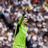 Cuánto tiempo tienen los porteros para sacar y cuántos segundos pueden retener el balón