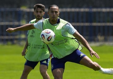 El Betis avanza en un acuerdo con Mateo Joseph antes de lanzarse a negociar con el Leeds