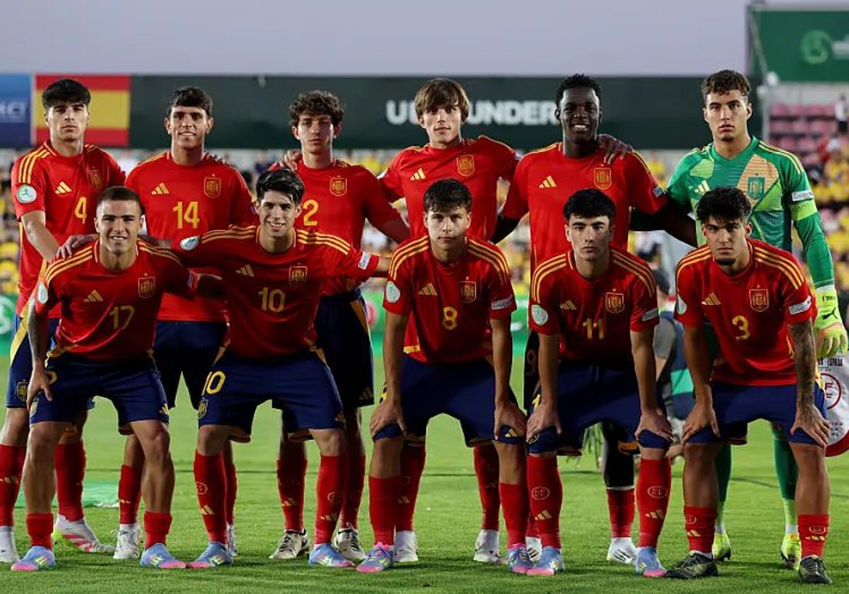 Pablo García, entre los titulares de la selección española sub 19