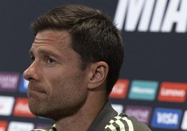 Xabi Alonso, durante su rueda de prensa en el Hard Rock Stadium