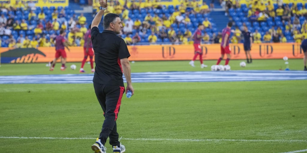 García Pimienta reaparece en Canarias: «Hay que aprender de los errores»