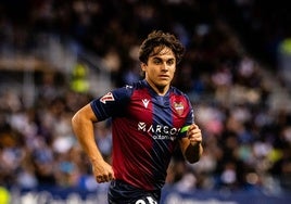 Carlos Álvarez: «Siempre he sentido el cariño del sevillismo, pero no es momento de hablar de esto, sino de disfrutar con el Levante»