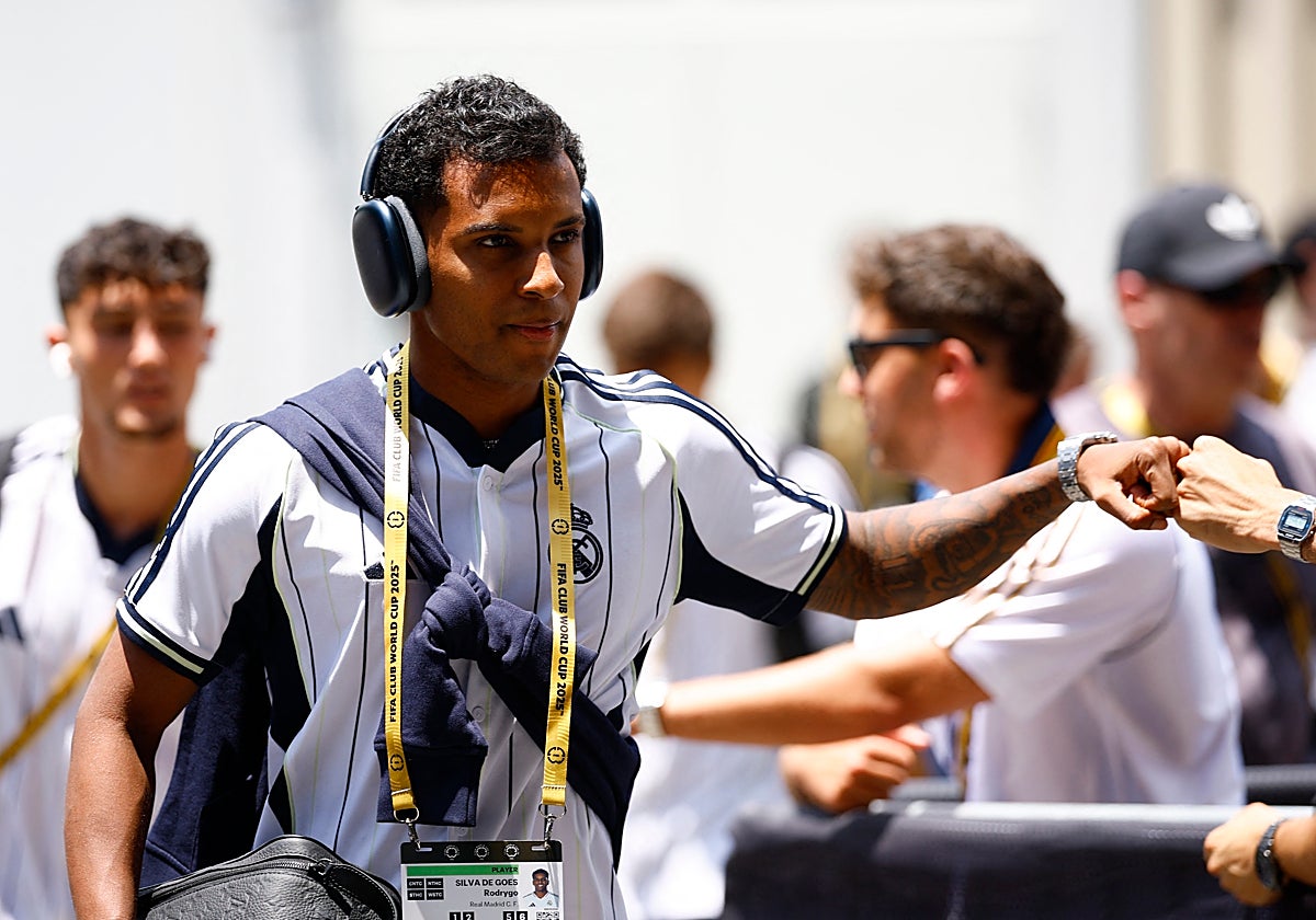 Rodrygo, antes del partido ante el Pachuca, en el que no jugó ni un minuto