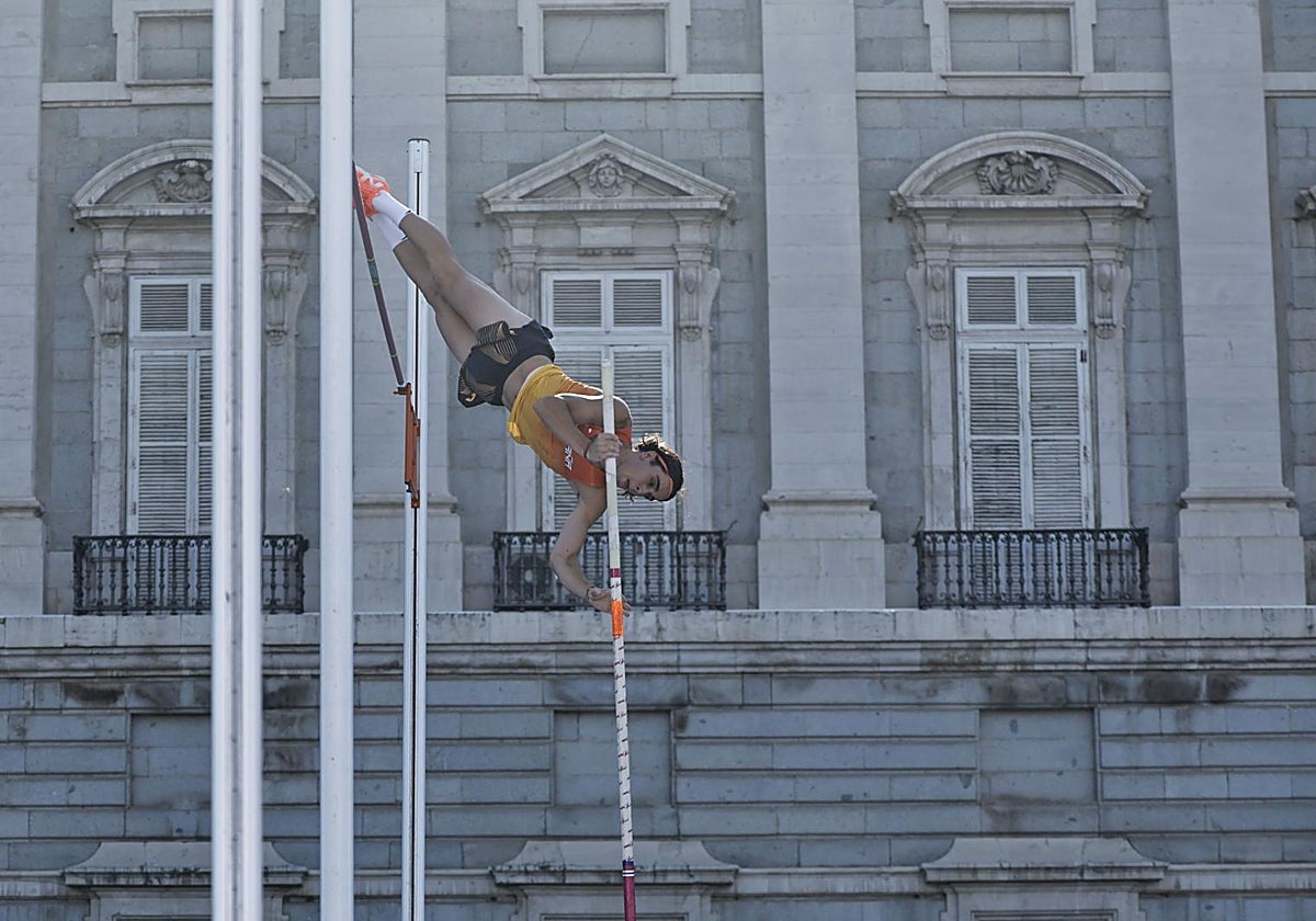 Juan Luis Bravo, durante la competición en la Plaza de Oriente
