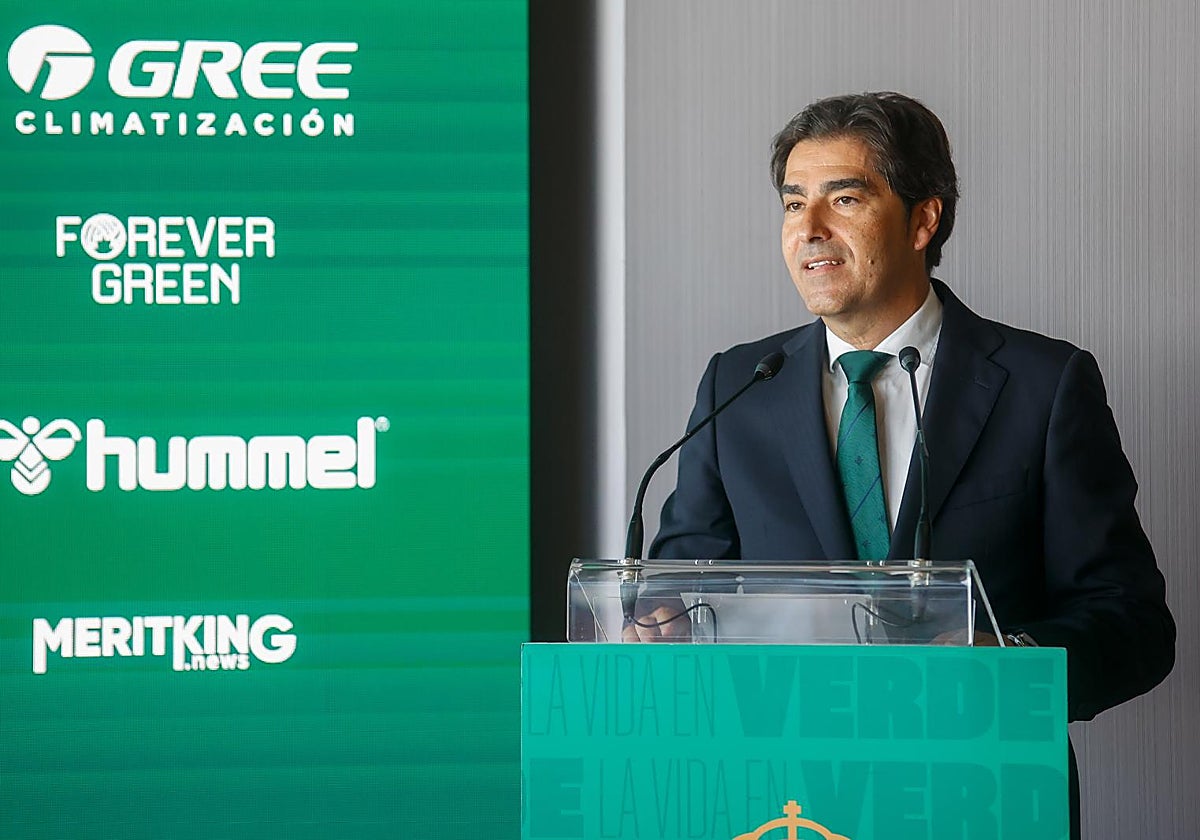 Ángel Haro, en la presentación de Álvaro Valles como nuevo futbolista del Betis