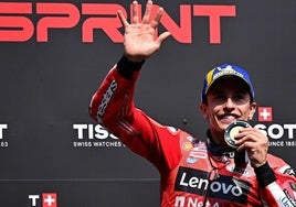 Marc Márquez no da tregua y vuelve a ganar la esprint, con Álex de nuevo segundo