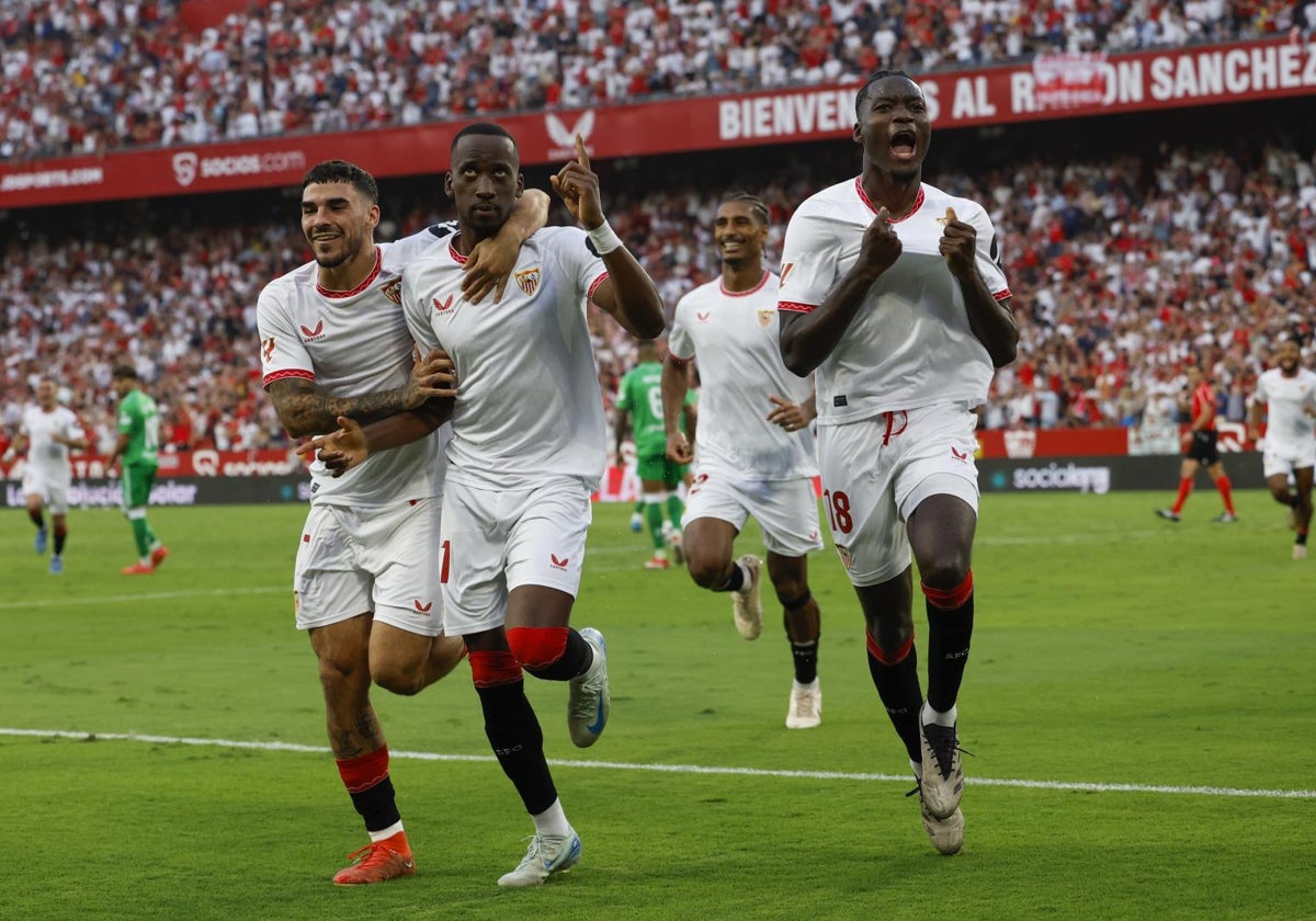 Sevilla - Betis: el derbi sevillano en el Sánchez-Pizjuán será a finales de noviembre