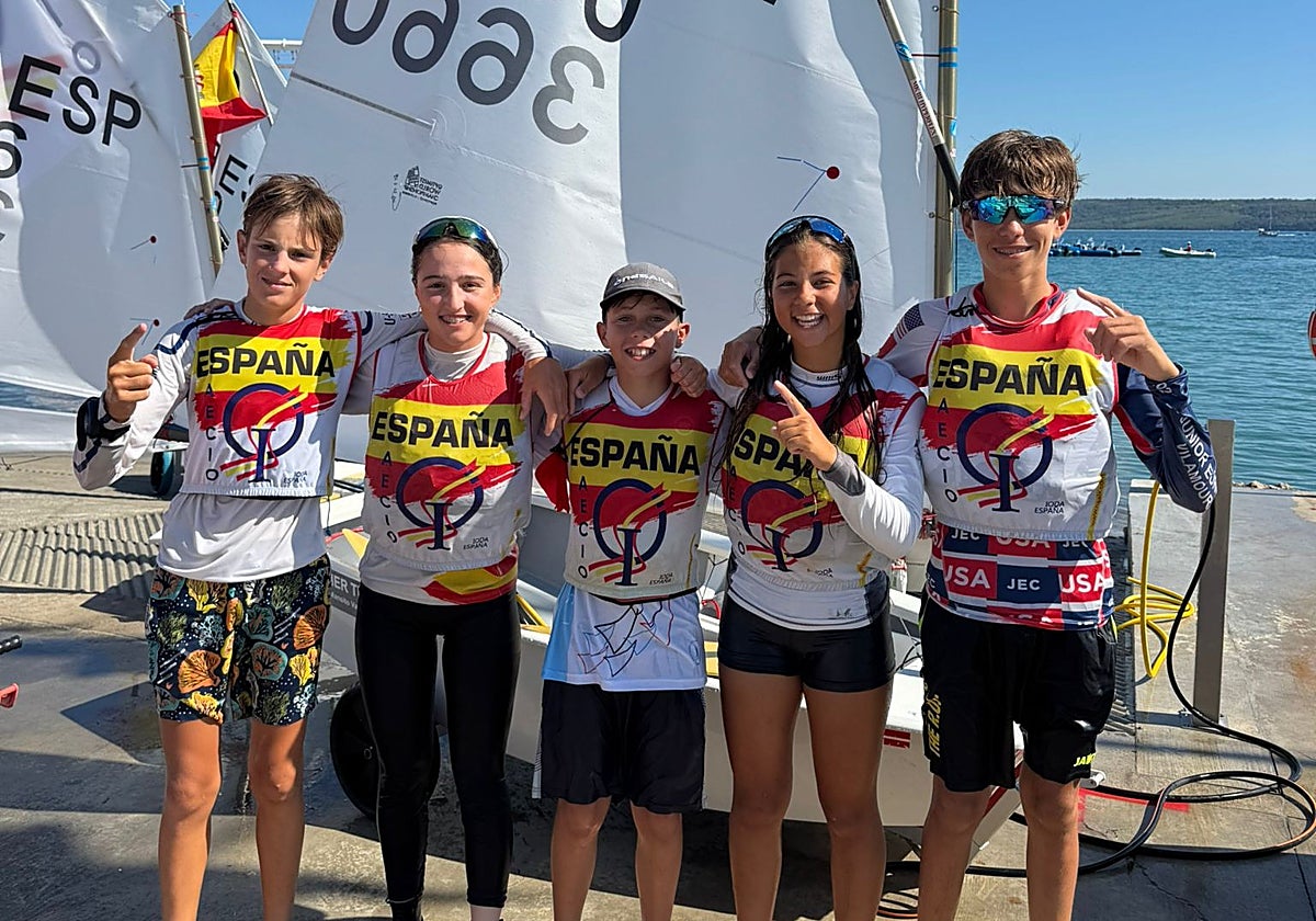 De izquierda a derecha Juan Lleonart, Mar Infante, Jan Palou, Marta Mansito y Alejandro Valero