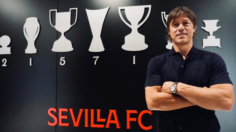 Matías Almeyda, en Sevilla