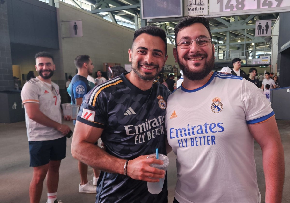 Aficionados sirios del Real Madrid en el MetLife Stadium