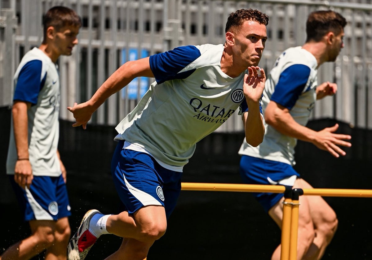 Kristjan Asllani, en un entrenamiento con el Inter en Estados Unidos