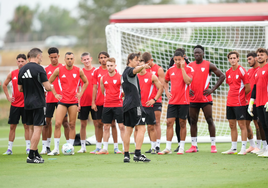 Los primeros pasos en la preparación física del Sevilla de Almeyda