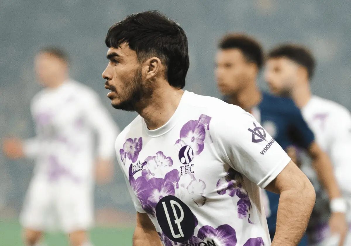 Gabriel Suazo, antes de un partido con el Toulouse