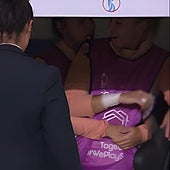 Abrazos impropios en el banquillo