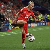 ¿Y por qué una futbolista no puede ser coqueta?