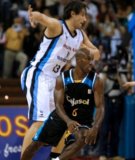 Secondary image 2 - Above, Cajasol, runner-up in the Eurocup in Treviso; bottom left, Porzingis shooting a basket during the 2013-2014 season; and bottom right, Elmer Bennett wearing Cajasol's black jersey from 2008-2009.