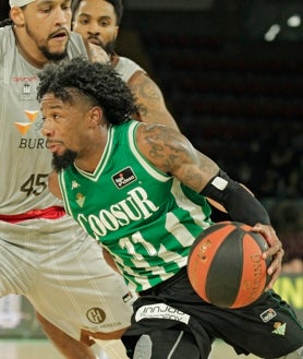 Secondary image 2 - Above, Juan Carlos Ollero, Juan Ignacio Zoido, Antonio Pulido, and Joan Plaza; below left, Tomeu Rigo, Scott Bamforth, and Pierre Oriola; below right, Shannon Evans wearing the Coosur Betis jersey