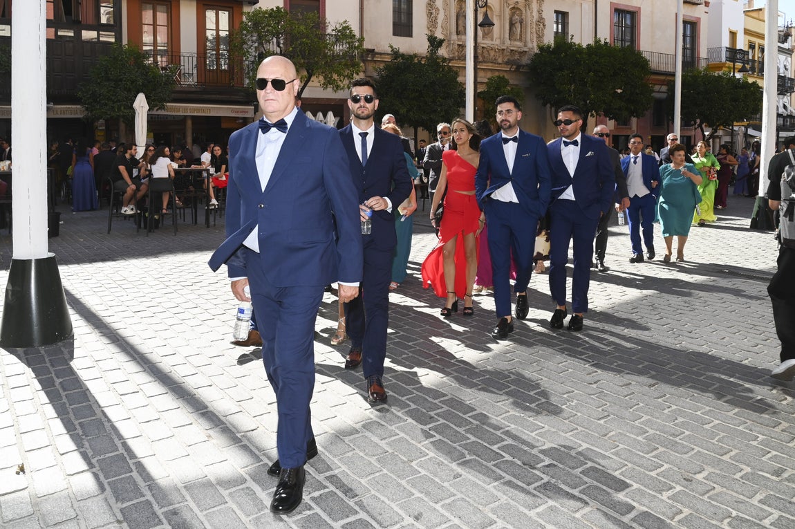 La boda de Fabián Ruiz en la iglesia del Salvador de Sevilla, en imágenes