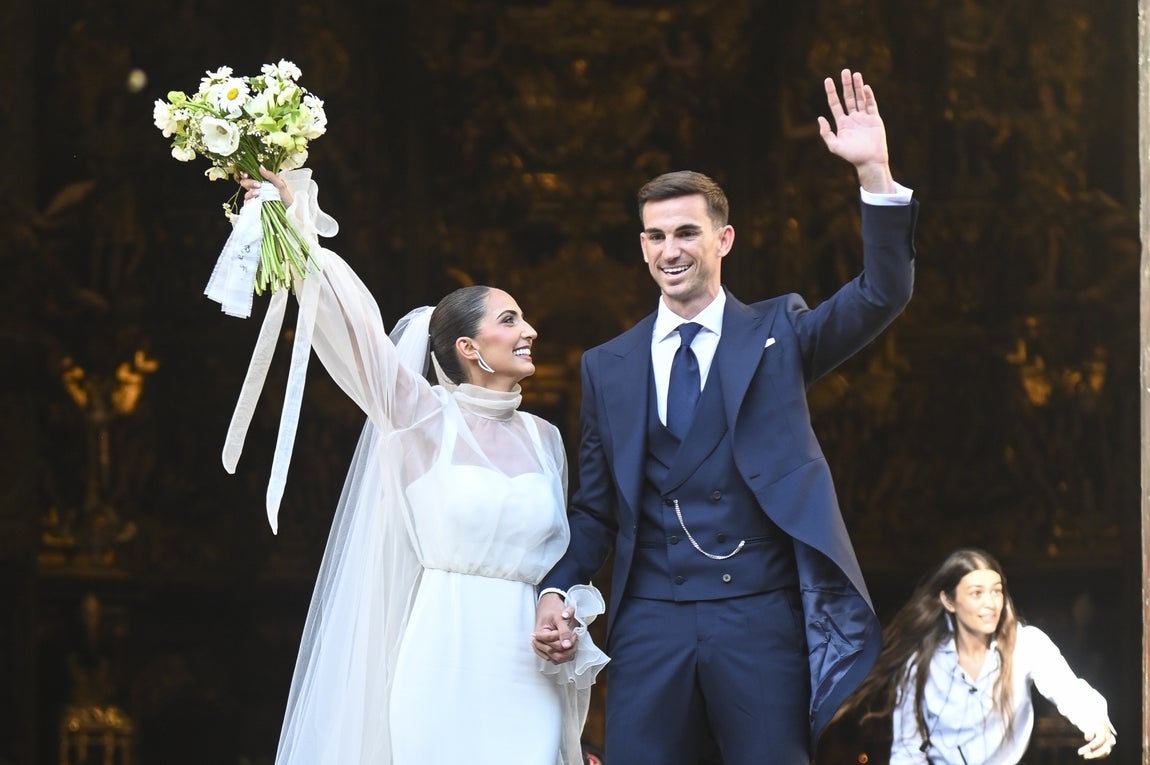 La boda de Fabián Ruiz en la iglesia del Salvador de Sevilla, en imágenes