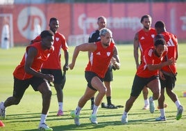 Adnan Januzaj, en el entrenamiento del Sevilla de este miércoles
