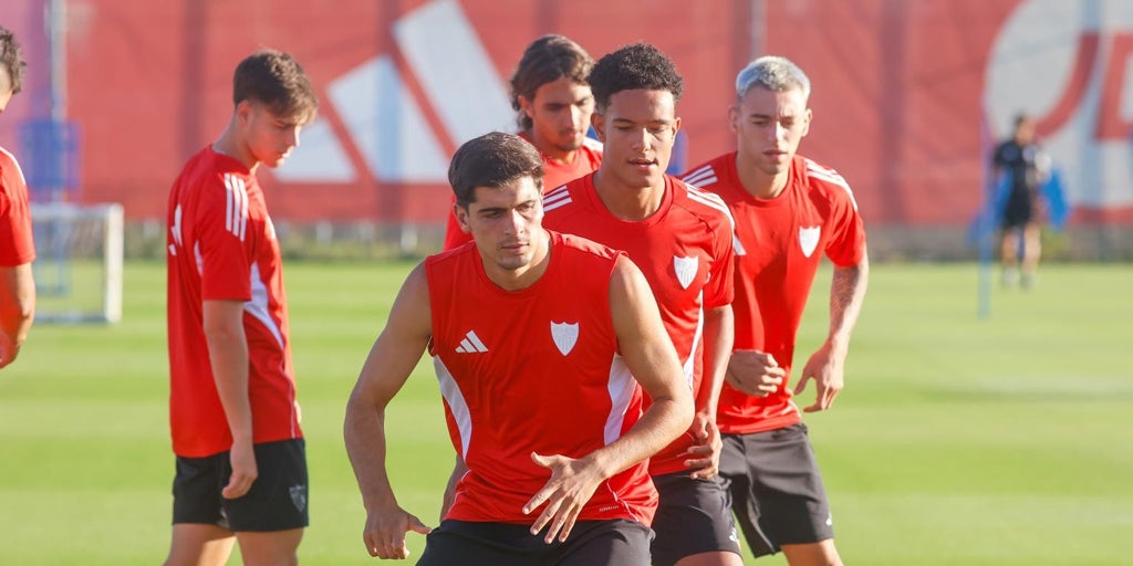 Juanlu lanza su mensaje para seguir «enfocado» en el Sevilla FC