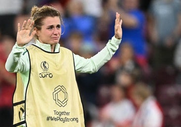 El conmovedor discurso de la capitana de Italia tras caer a un minuto de la final